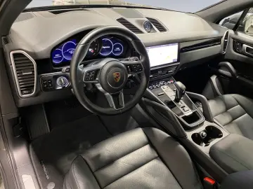 Cayenne E-Hybrid HuD Pano Bose LED Leder Luftfd.