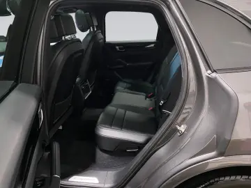 Cayenne E-Hybrid HuD Pano Bose LED Leder Luftfd.