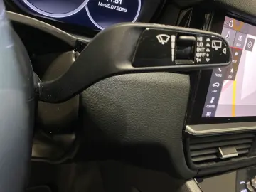 Cayenne E-Hybrid HuD Pano Bose LED Leder Luftfd.