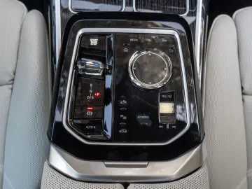 740d M SPORT.MASSAGE.SOFTC.LUFTF.SKY.AHK.5/100