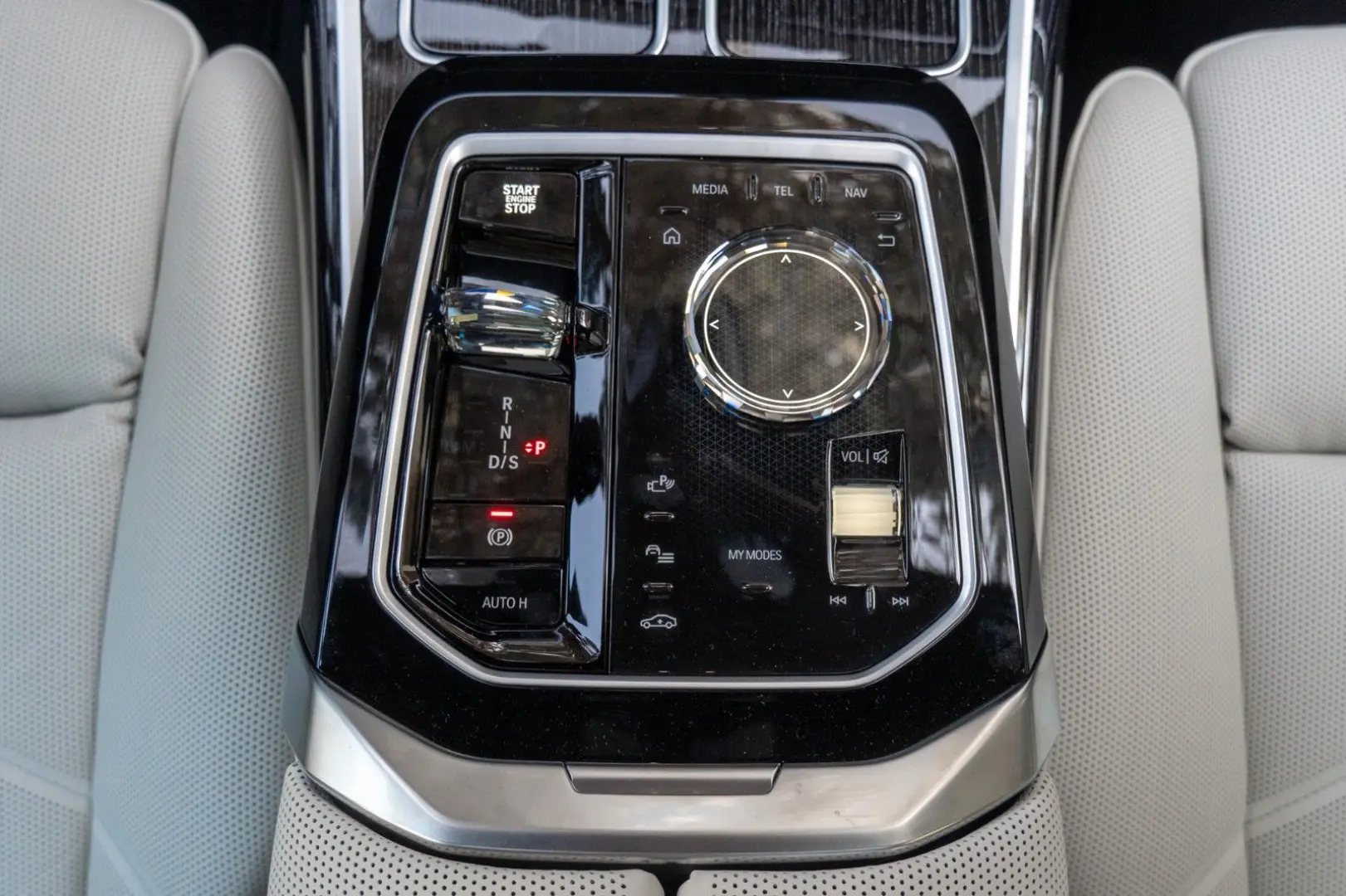 740d M SPORT.MASSAGE.SOFTC.LUFTF.SKY.AHK.5/100
