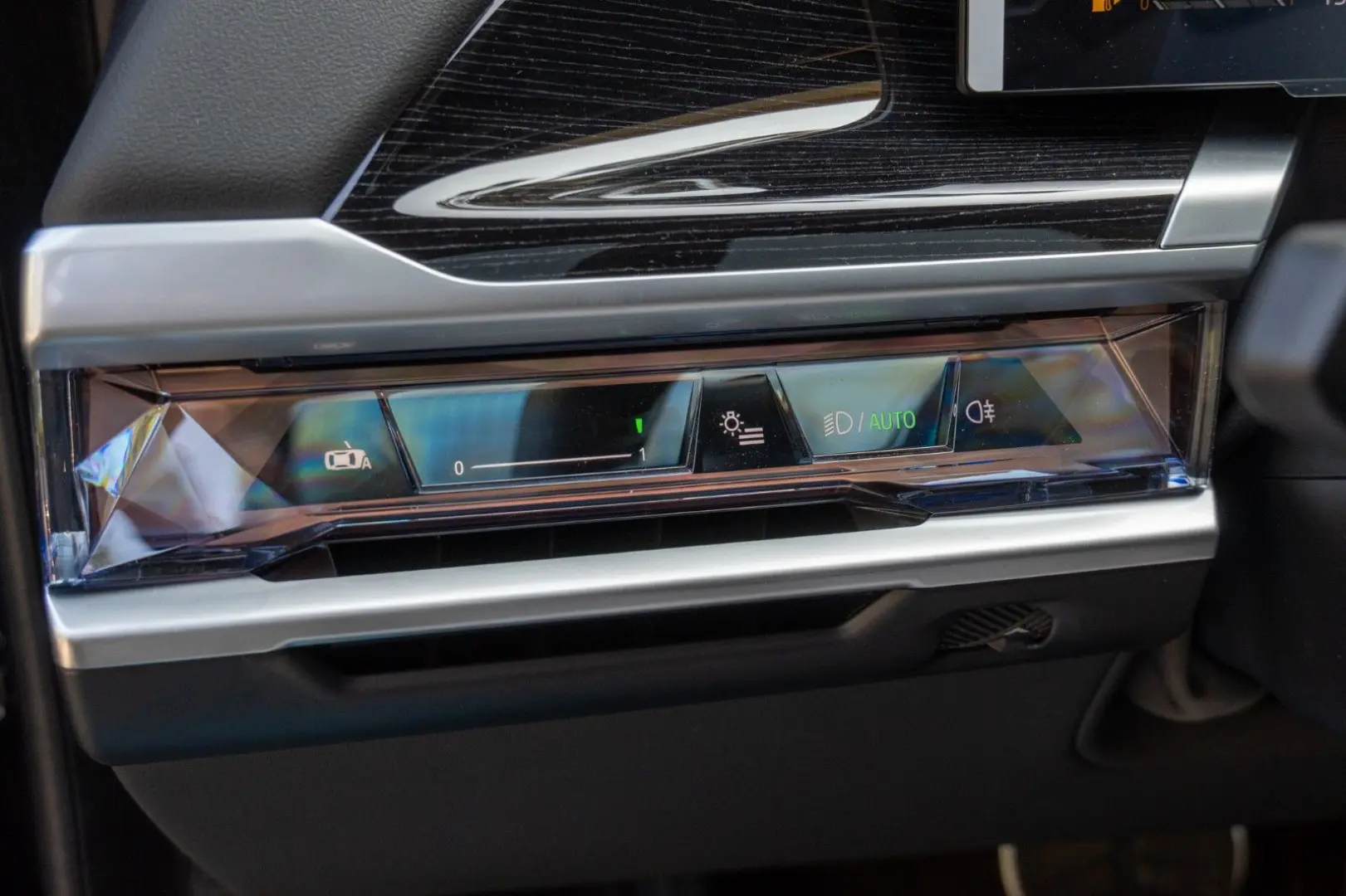 740d M SPORT.MASSAGE.SOFTC.LUFTF.SKY.AHK.5/100