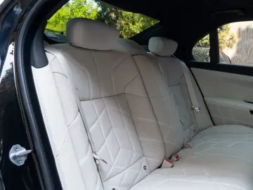 740d M SPORT.MASSAGE.SOFTC.LUFTF.SKY.AHK.5/100