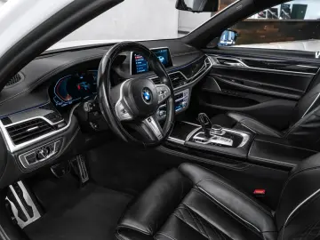 750 i xDrive M Sport