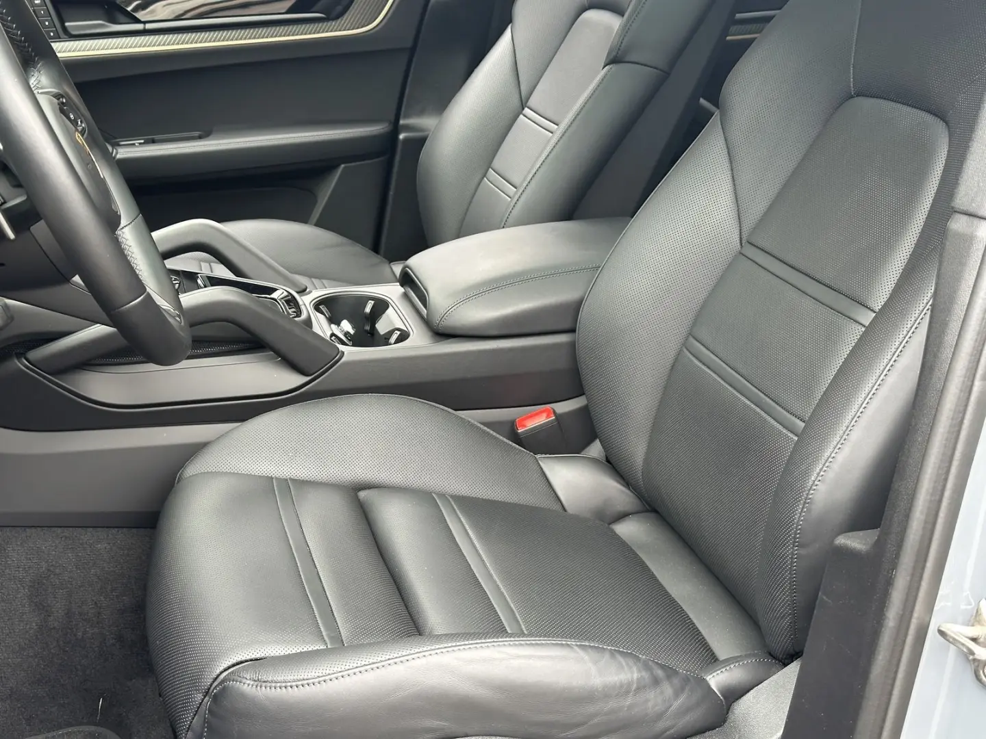 Cayenne S  Coupe SPORTDESIGN-ABGAS*BOSE*HD MATRI