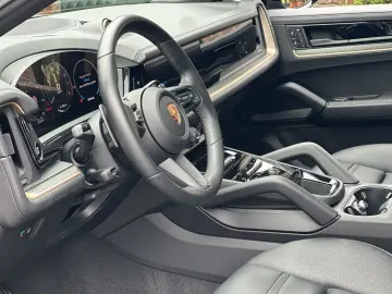 Cayenne S  Coupe SPORTDESIGN-ABGAS*BOSE*HD MATRI