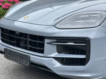 Cayenne S  Coupe SPORTDESIGN-ABGAS*BOSE*HD MATRI