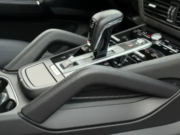 Cayenne  GTS Coupe HEAD-UP*BOSE*KAMERA360*22 CLA