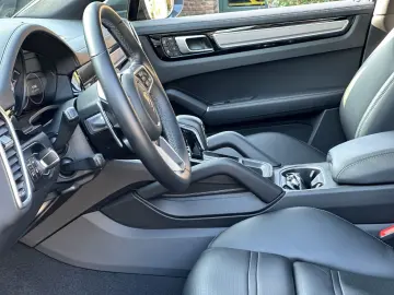 Cayenne E-Hybrid Platinium Edition H-LENKUNG*MAT