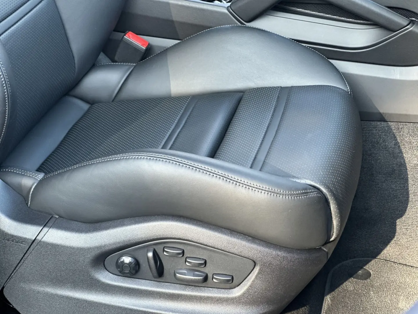 Cayenne E-Hybrid Platinium Edition H-LENKUNG*MAT