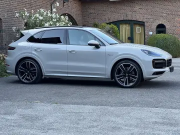 Cayenne E-Hybrid Platinium Edition H-LENKUNG*MAT