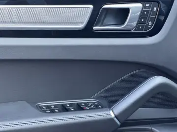 Cayenne E-Hybrid Platinium Edition H-LENKUNG*MAT
