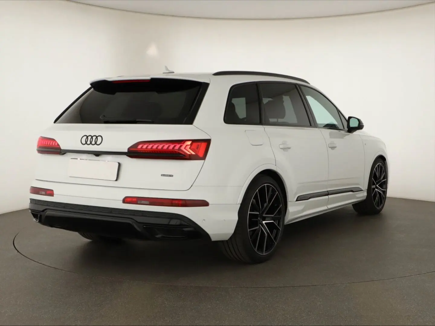 Q7