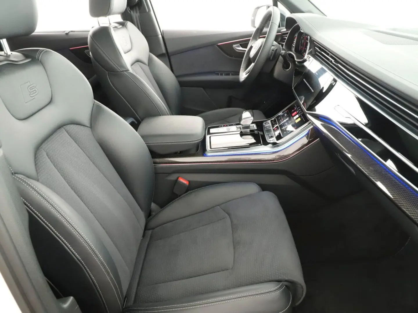 Q7