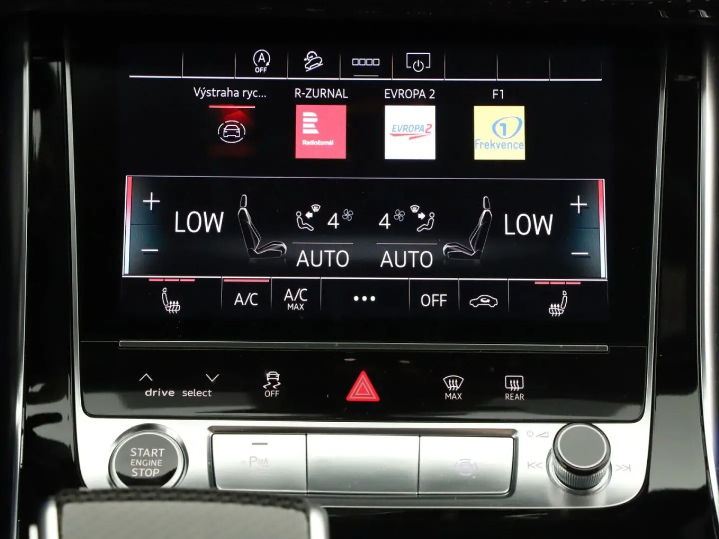 Q7