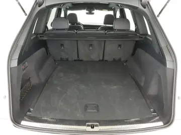 Q7