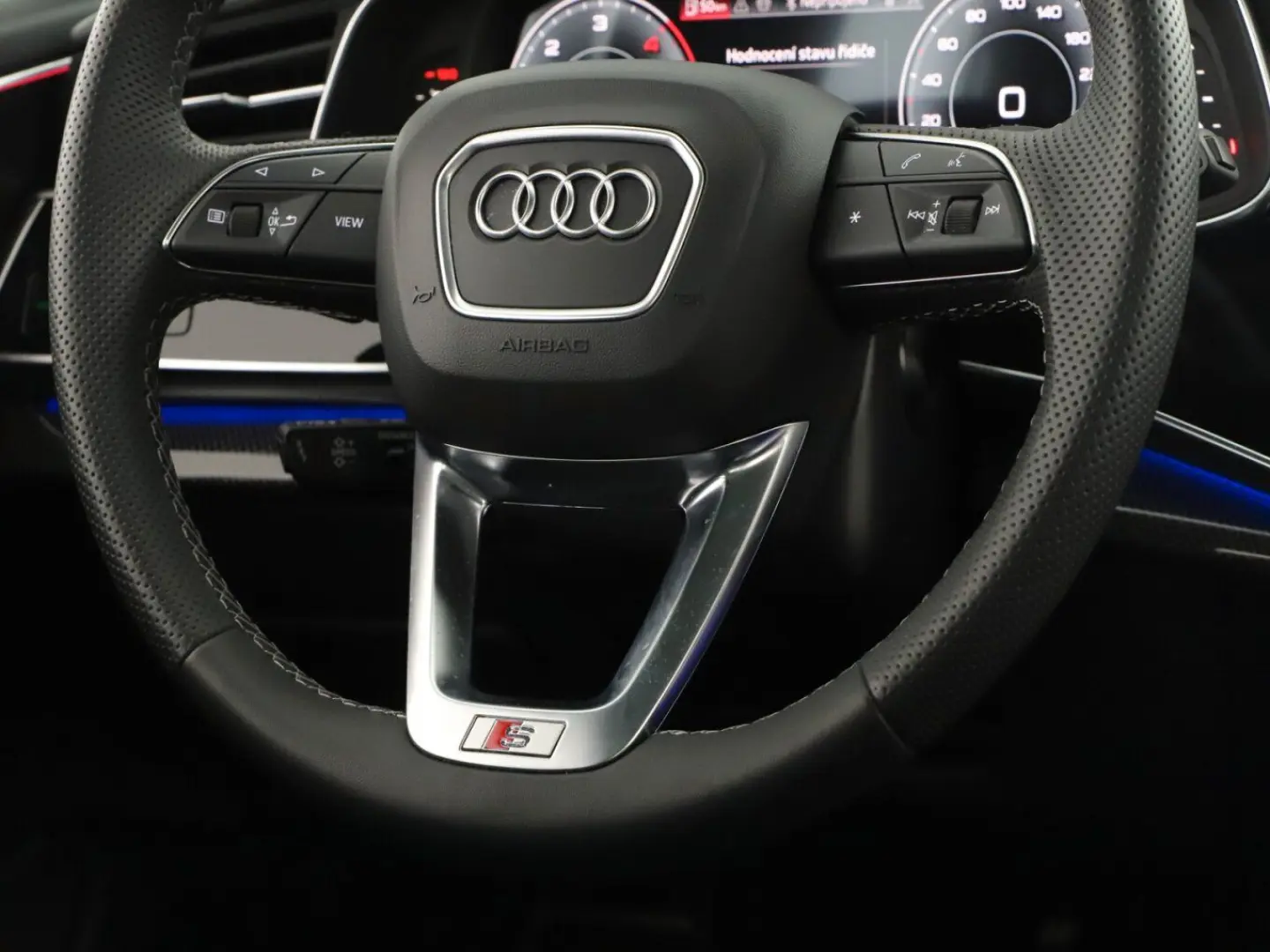 Q7