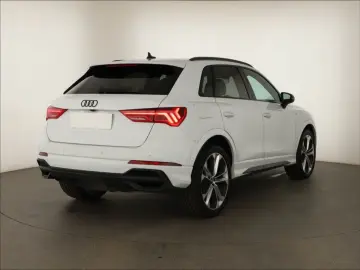 Q3