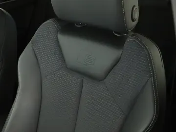 Q3