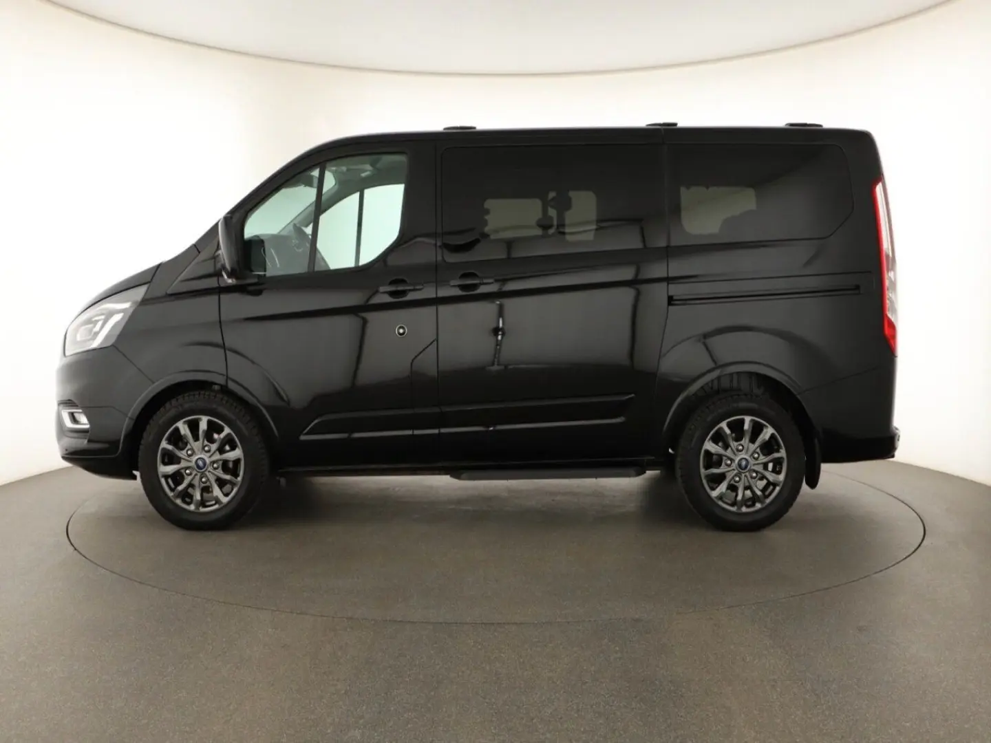 Tourneo Custom