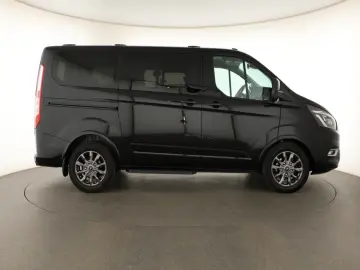 Tourneo Custom