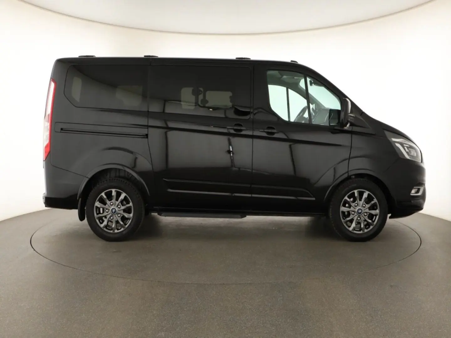 Tourneo Custom
