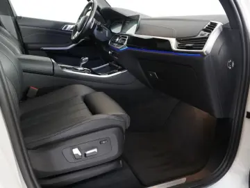 X5 xDrive30d xLine *STANDHEIZUNG.LASER.HUD.PGSD*