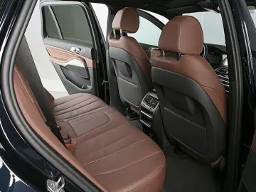 X5 xDr. 30dA M Sportpaket AHK HuD ACC Standh Pan