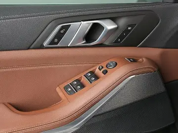 X5 xDr. 30dA M Sportpaket AHK HuD ACC Standh Pan