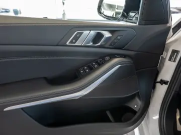 X5 xDrive 45e M-Sport AHK HUD LED W-LAN NAVI SHZ