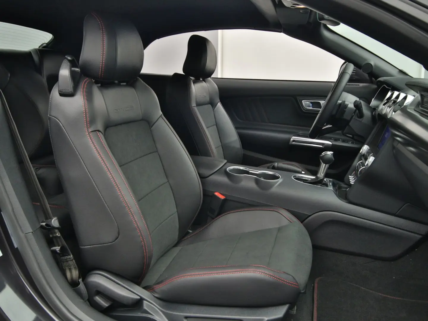Mustang GT Cabrio V8 California Special/Magne