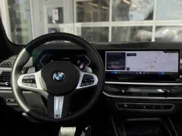 X5 40d xDrive M-SPORT LEDER Panorama 1. Hand