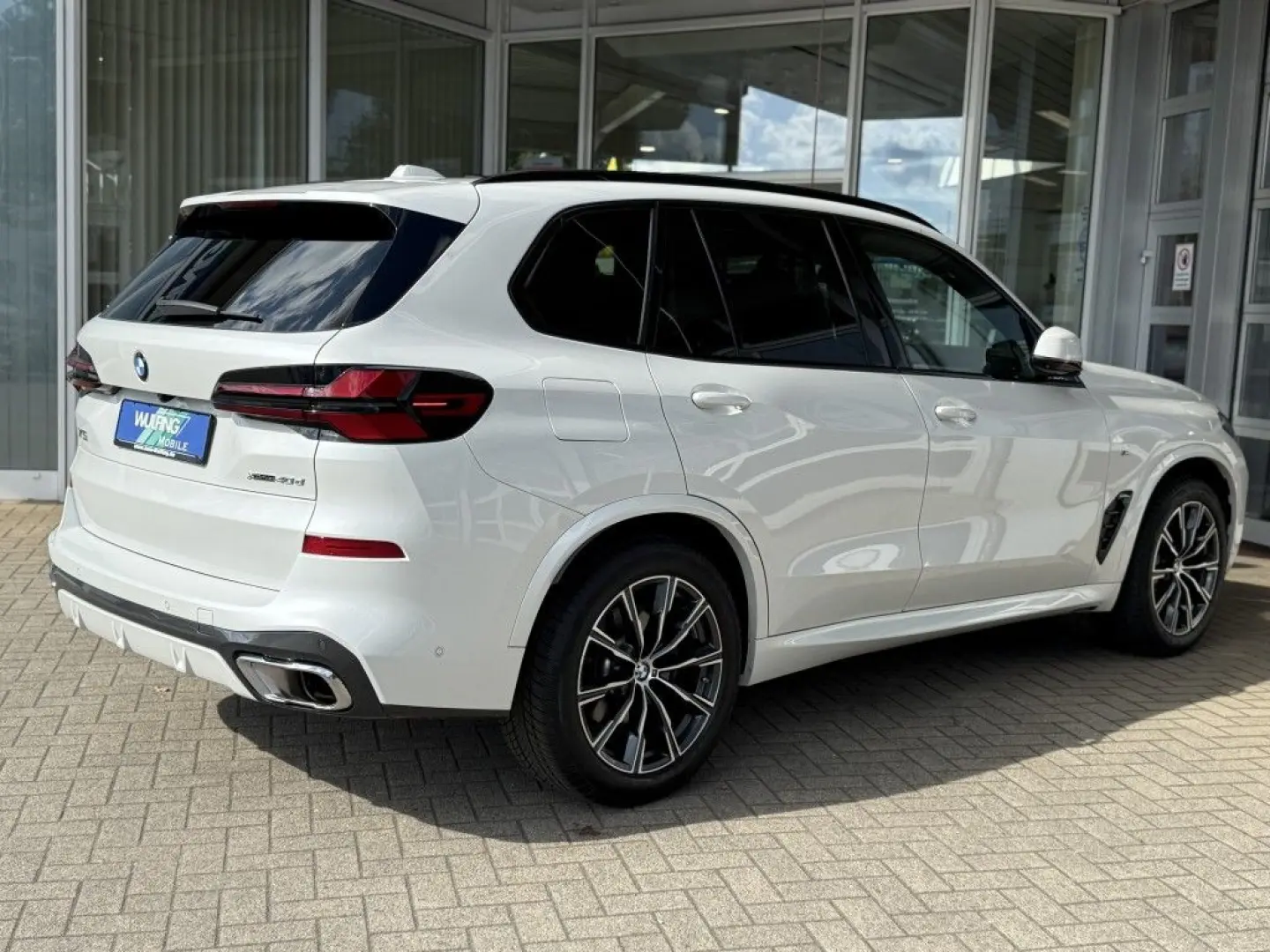 X5 40d xDrive M-SPORT LEDER Panorama 1. Hand