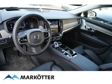 S90 T8 Recharge AWD Ultimate Dark Four-C/B&W