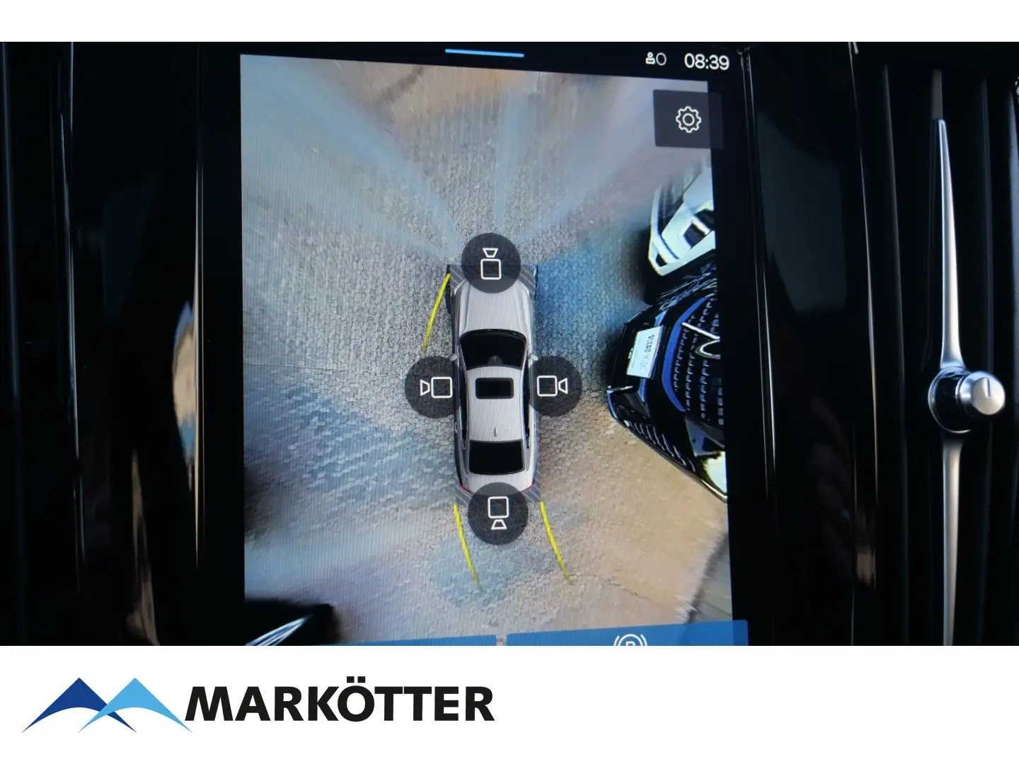 S90 T8 Recharge AWD Ultimate Dark Four-C/B&W