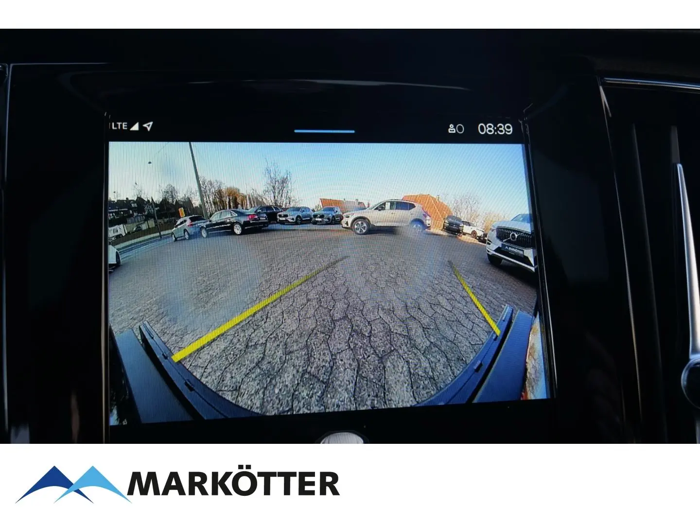 S90 T8 Recharge AWD Ultimate Dark Four-C/B&W