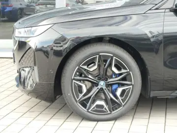 iX xDrive50 Sportpak.AHK°22