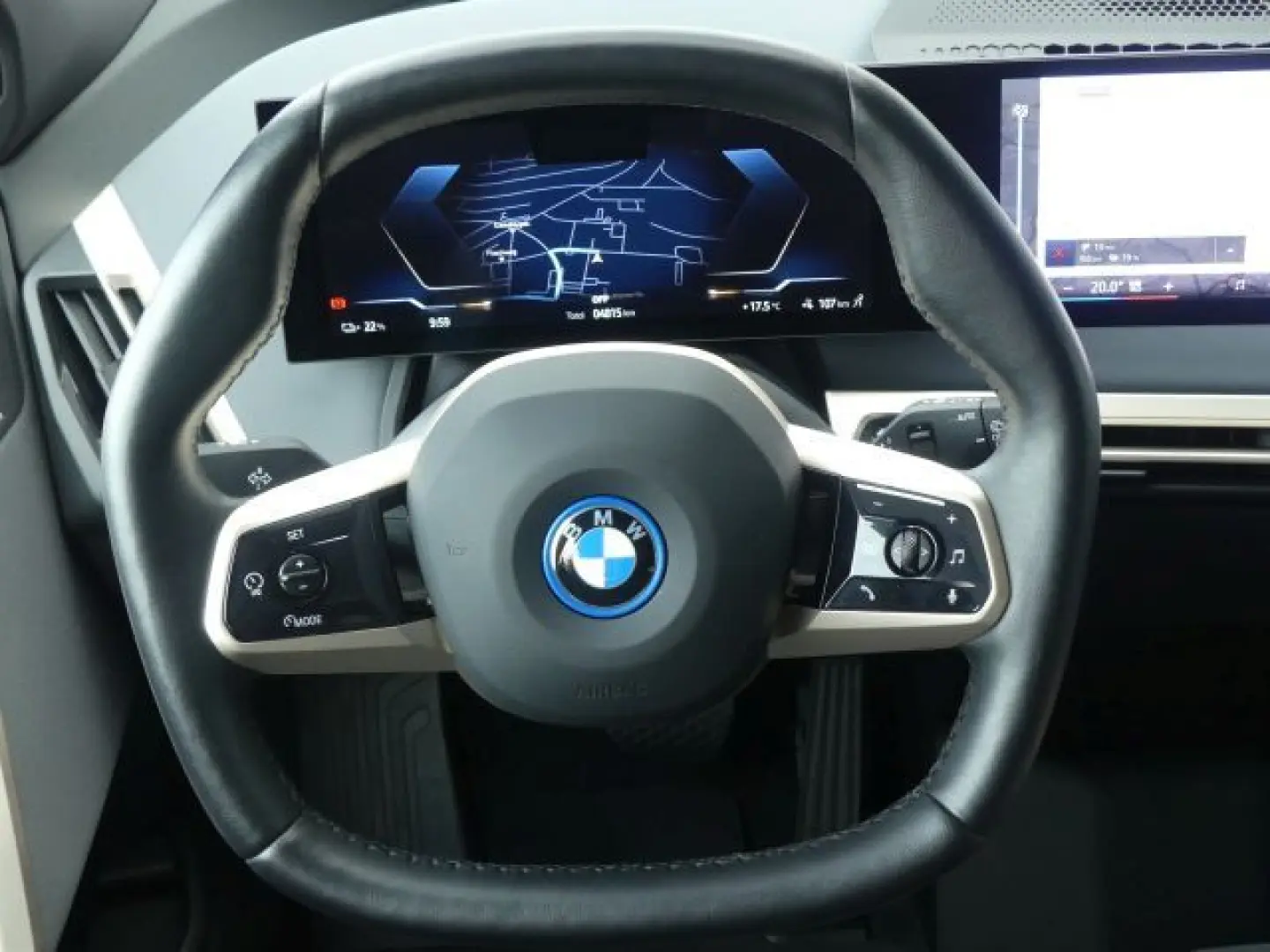 iX xDrive50 Sportpak.AHK°22