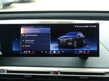 iX xDrive50 Sportpak.AHK°22