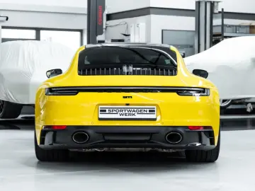 911 Carrera GTS I PCCB I PDLS+ I Bose I 1. Hand