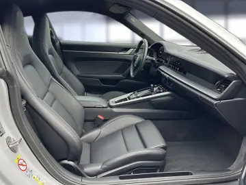 992 Carrera 992.2 MY2025+MATRIX+PANO+ACC+SportAG