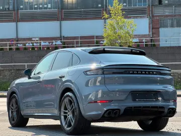 Cayenne Coupe E-Hybrid - Panorama-Sport Design /