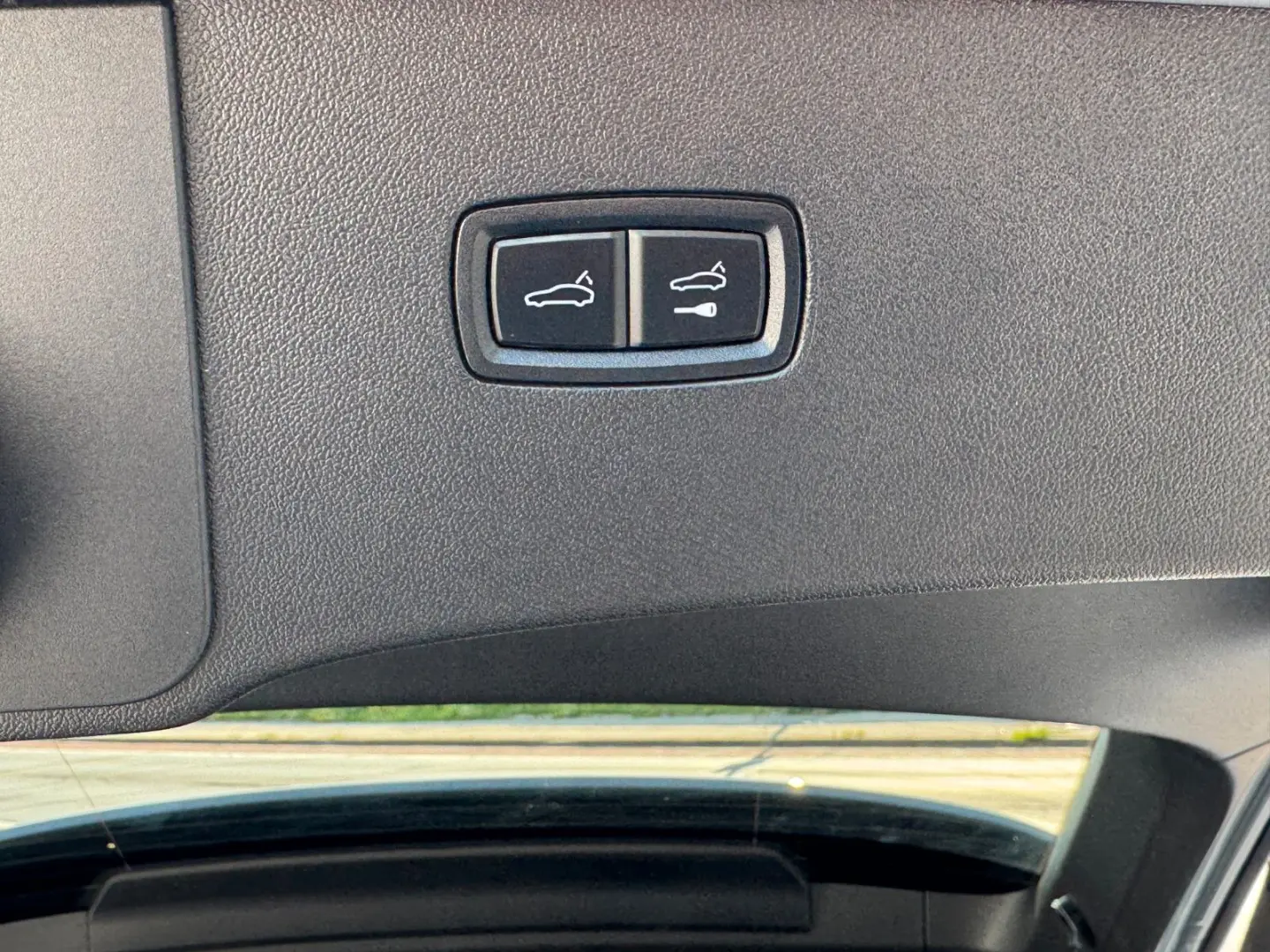 Cayenne Coupe E-Hybrid - Panorama-Sport Design /