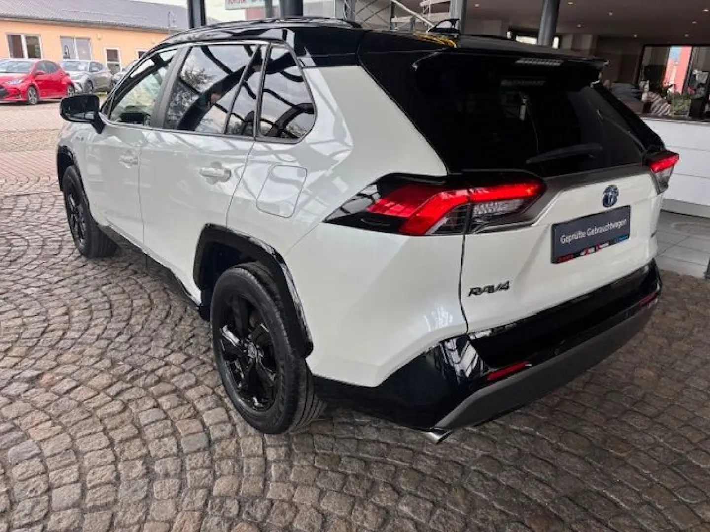 RAV 4 2.5 4x2 Hybrid Style Selection
