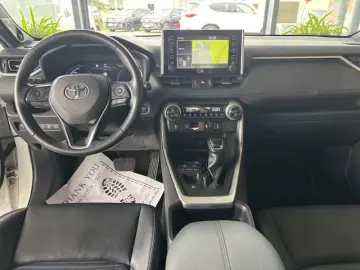 RAV 4 2.5 4x2 Hybrid Style Selection