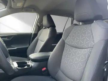 RAV4 2.5 Hybrid 4x4 Team D *2XPDC*BLIS*DAB*LED*