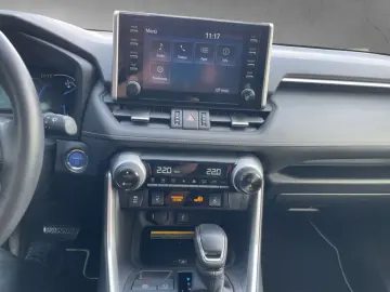 RAV4 2.5 Hybrid 4x4 Team D *2XPDC*BLIS*DAB*LED*