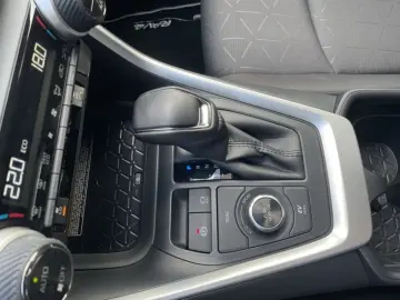 RAV4 2.5 Hybrid 4x4 Team D *2XPDC*BLIS*DAB*LED*