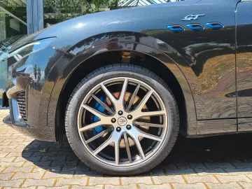 Levante GT/Fahrassist+/Pano/ 21