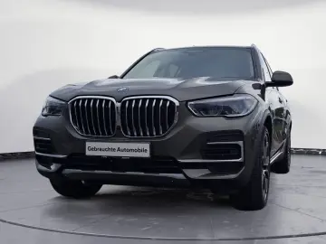 X5 xDrive45e NightVision   Aktivlenkung